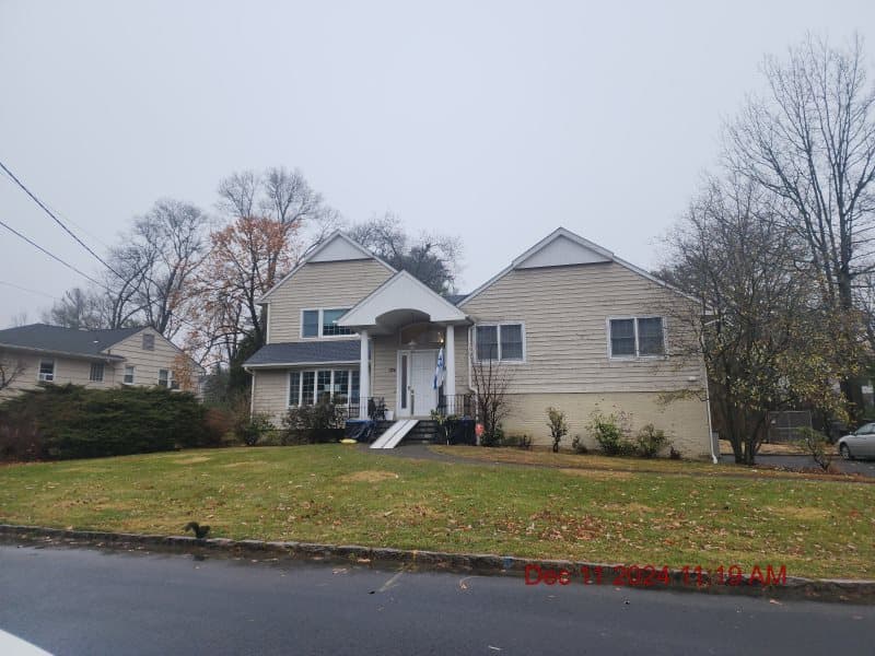 Photo of 379 HEATHCOTE RD , SCARSDALE