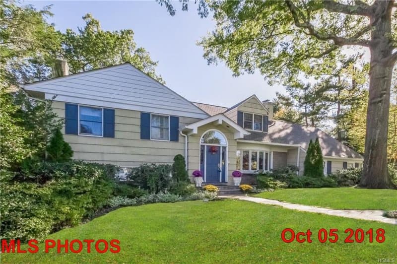 Photo of 10 OLD LYME RD , SCARSDALE