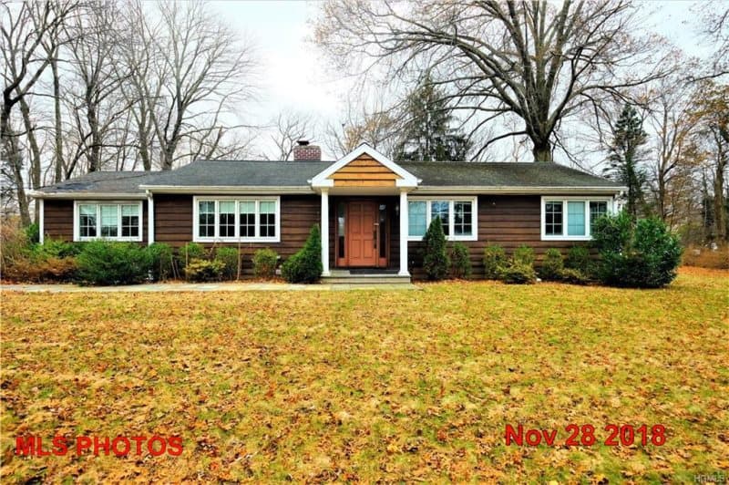 Photo of 1 HUTCHINSON AVE , SCARSDALE