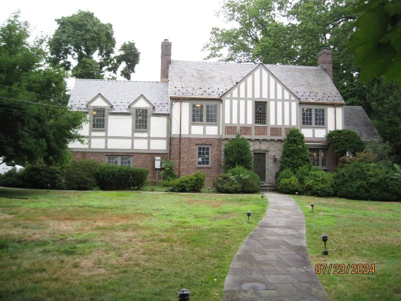 Photo of 30 SWARTHMORE RD , SCARSDALE