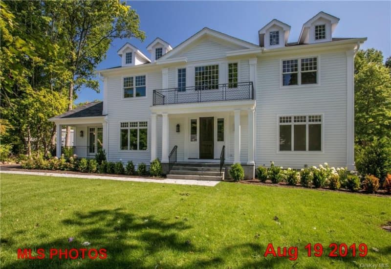 Photo of 6 MAYFLOWER RD , SCARSDALE